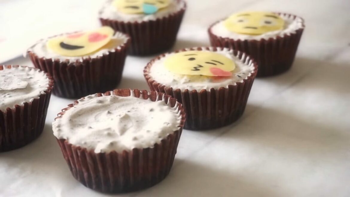 Emoji Oreo Muffins au fromage à la crème