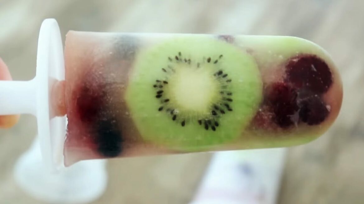 Sucettes glacées aux fruits