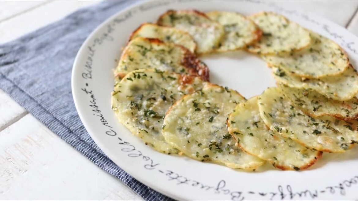 Chips de pommes de terre au four faites maison