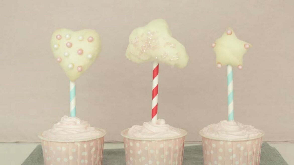 Cupcake à la fraise et à la barbe à papa