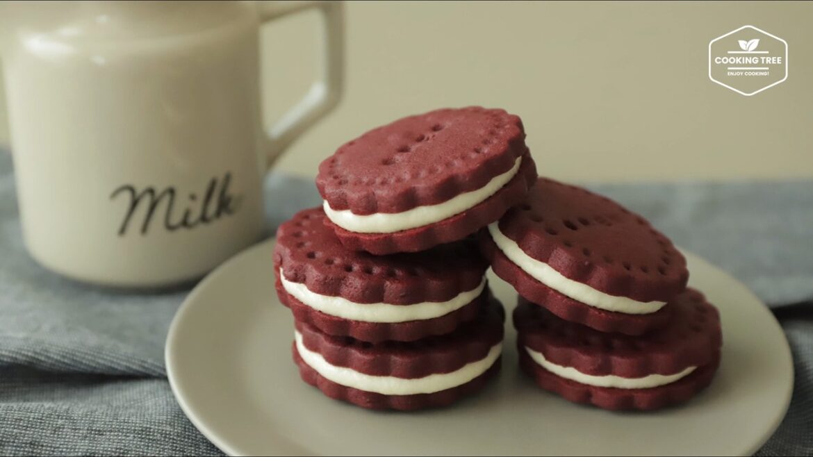 Biscuits Oreo en velours rouge