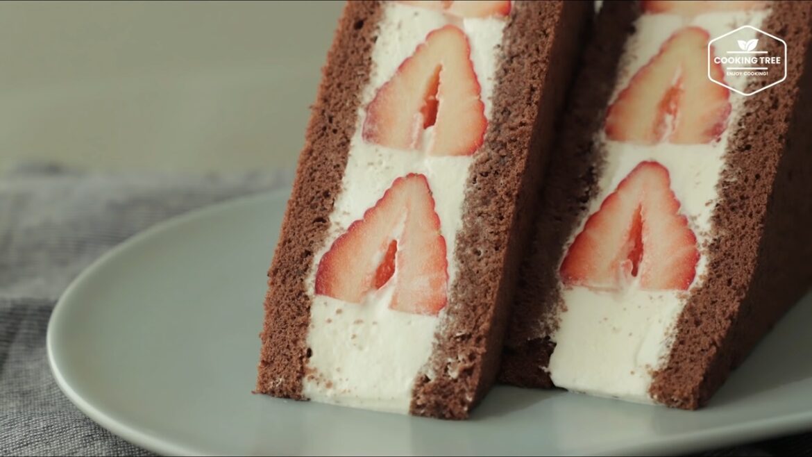 Gâteau sandwich aux fraises et au chocolat