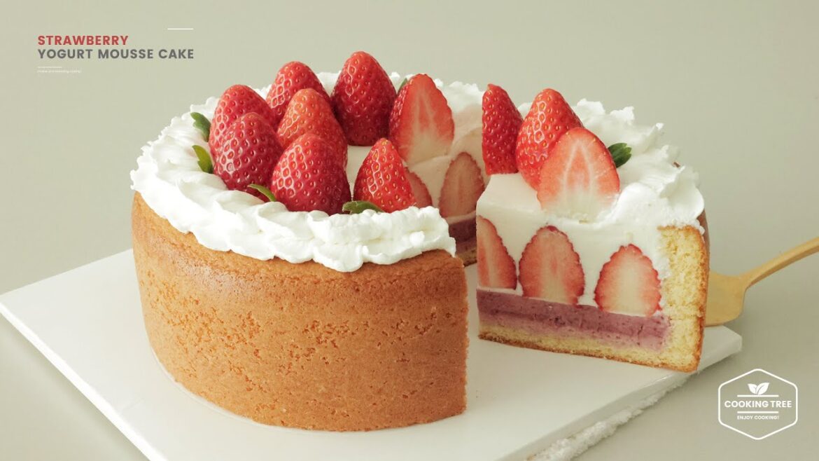 Gâteau mousse au yaourt et aux fraises